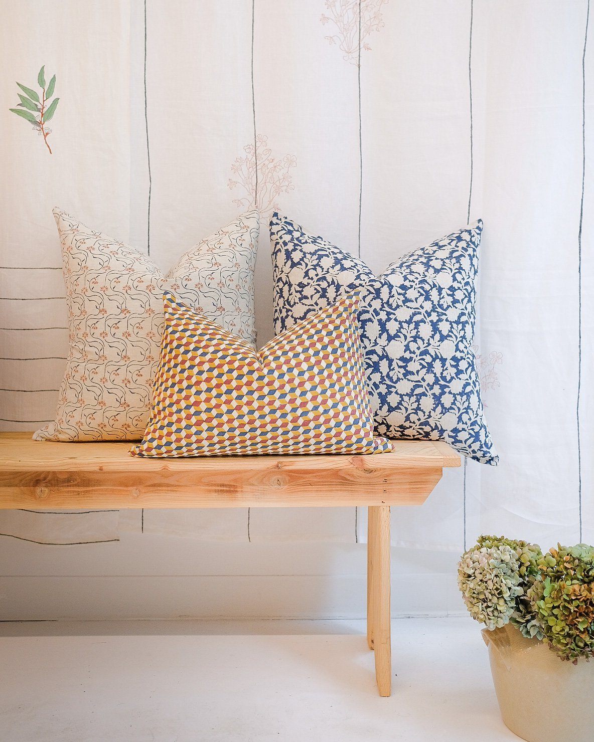 Amna Linen Throw Pillow Cover