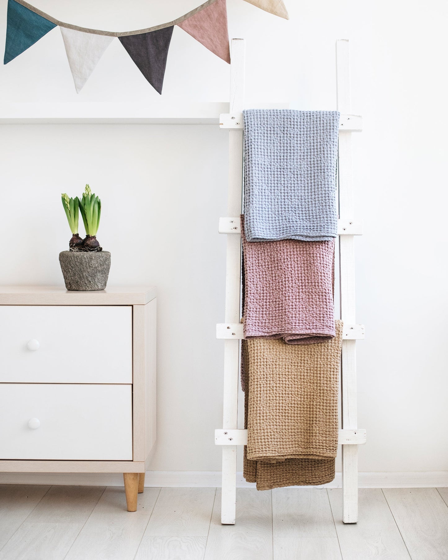 Waffle baby blanket in Woodrose