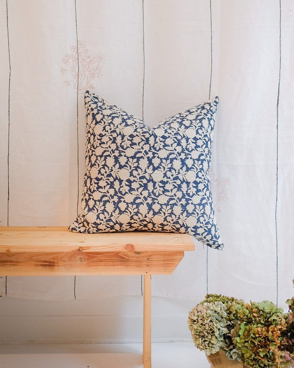 Amna Linen Throw Pillow Cover