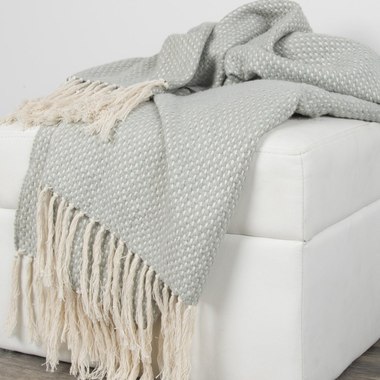 Woven Dotted 100% Cotton Throw - Throw Blankets